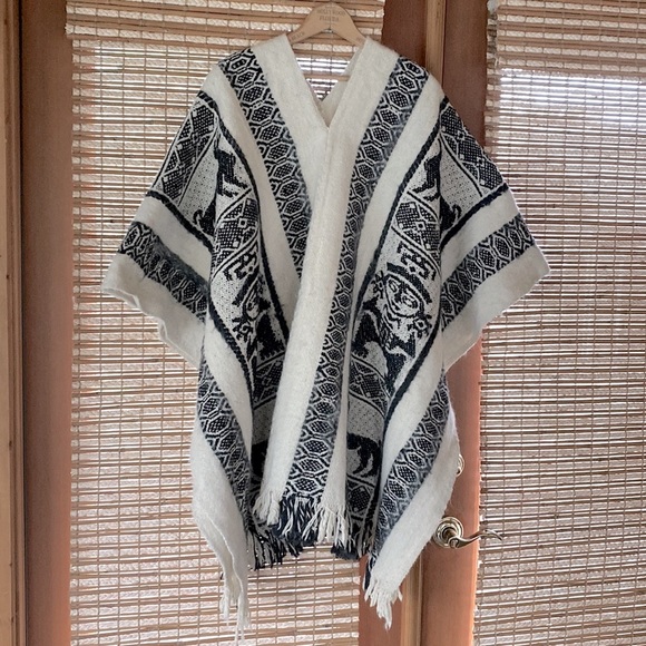 Vintage Boho Wool Poncho - Picture 1 of 5